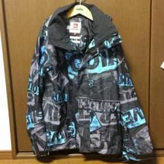 QUIKSILVERのウェアのサムネイル