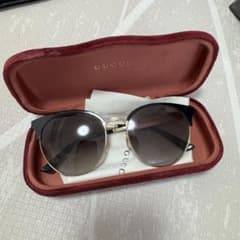正規品　GUCCI サングラス ケース付きのサムネイル