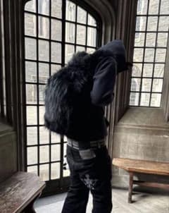 ファーリュック 黒 fur back y2k opium Mikado ファーリュック 黒 fur back y2k opium Mikado - メルカリ