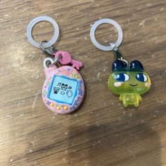 たまごっち ミニチュアチャーム 2種セットのサムネイル
