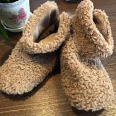 ユニクロ　ルームシューズM ブラウンのサムネイル