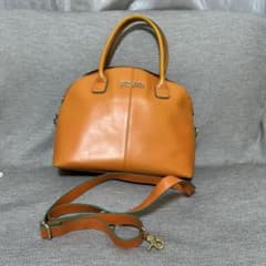 FolliFolliオレンジ ハンドバッグ ショルダーストラップ付きのサムネイル