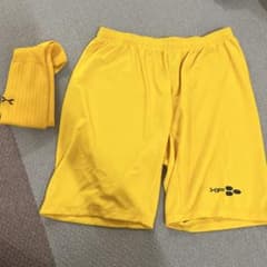 イエロー ハーフパンツとソックス セット サイズO - メルカリ