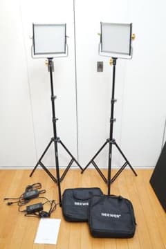 NEEWER NL480 LEDビデオライトとスタンドキット 2セット - メルカリ