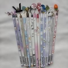 【新品】チャーム付きえんぴつ 13本 まとめ売り かわいい デザイン鉛筆☆のサムネイル