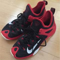 NIKE ハイパーレブのサムネイル