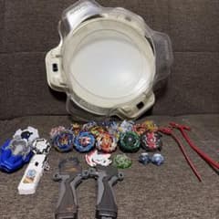 ベイブレード スタジアム ランチャー グリップ 大量セットのサムネイル
