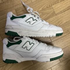 ニューバランス550のサムネイル
