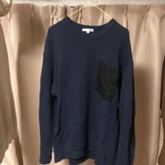 ユニクロ jwanderson トレーナーのサムネイル
