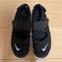 人気モデルNIKE エアリフト　２２㎝のサムネイル