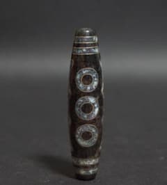 オールドチベット メノウ瑪瑙 銀線象嵌『如意六字真言天珠』大玉根付 緒締玉提げ物 オールドチベットメノウ瑪瑙銀線象嵌『五眼天珠』根付緒締玉