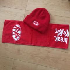 キットカット　ニット帽子　タオルのサムネイル