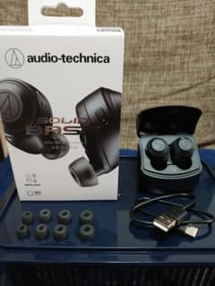 【美品】audio technica  『ATH-CKS50TW BK』のサムネイル