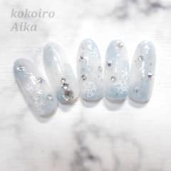 No.171 クリスマスに！冬のキラキラ雪の結晶ネイルチップのサムネイル