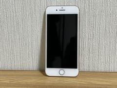 iPhone 8 Gold 64GBのサムネイル