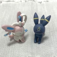 ヘンシンメタモン　フィギュア　ニンフィア＆ブラッキー（メタモン無し）のサムネイル