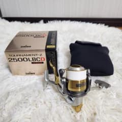 【極美品】DAIWA ドラグ付 レバーブレーキ トーナメントZ 2500LBCD 極美品】DAIWA ドラグ付 レバーブレーキ トーナメントZ 2500LBCD