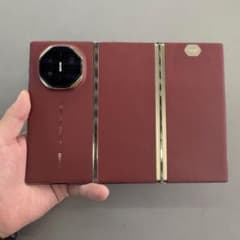 HUAWEI Mate XT Red 1TB CN版 - メルカリ