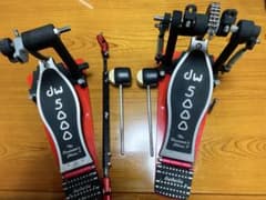 dw 5000 ツインペダル　ドラム　ハードケース付きのサムネイル
