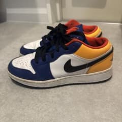 ナイキエアジョーダン1 ローカットのサムネイル
