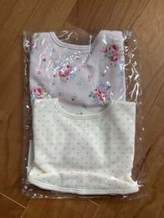 新品未使用Cath Kidsベビースタイ2枚セット女の子ピンクホワイト花柄ドットのサムネイル