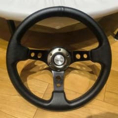 D1 SPEC DEEP70 ステアリング MOMO φ33 MOD.07 D1 SPEC DEEP70 ステアリング MOMO φ33 MOD.07 - メルカリ