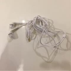 イヤホンのサムネイル