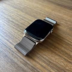【格安】Apple Watch series 5 44mm ゴールド　本体のサムネイル