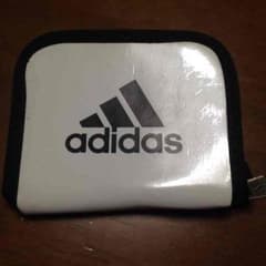 adidas財布のサムネイル