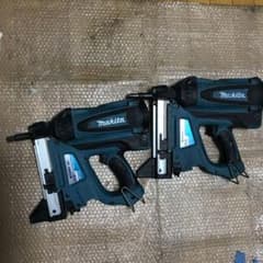 マキタ　GN420C コンクリート用ガスピン打ち機　2台セットのサムネイル
