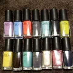 NAILHOLICのサムネイル