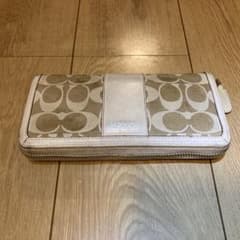 コーチ　長財布のサムネイル