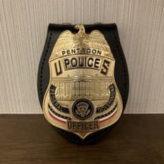 PENTAGON POLICE バッジ レプリカ レザーケース付 - メルカリ