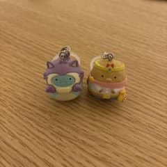 すみっコぐらし めじるしアクセサリーガチャガチャ マスコット 2体セットのサムネイル