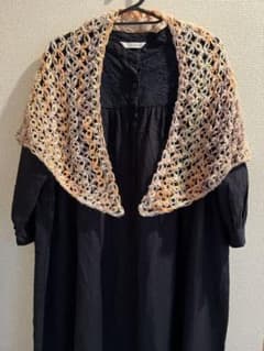 ハンドメイド  七宝編み三角ショール　マフラーのサムネイル