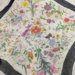GUCCI スカーフ 花柄 昆虫 蝶 ヴィンテージ シルク 86×86 大判 - メルカリ