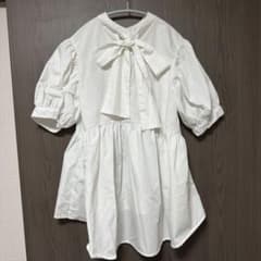 BASEMENT online ホワイト バックリボン 半袖 ブラウスのサムネイル