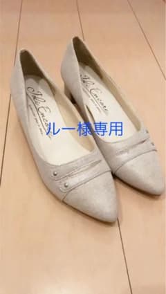 パンプスのサムネイル