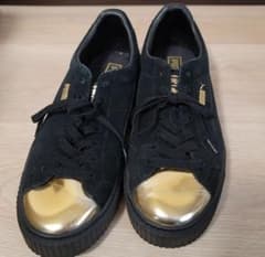 【値下げしました】プーマ　スニーカーのサムネイル