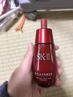 SK-II R.N.A エッセンスのサムネイル