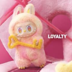 ラブブ Big into Energyぬいぐるみペンダント LOYALTY - メルカリ