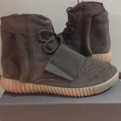 Yeezy boost 750 light brownのサムネイル