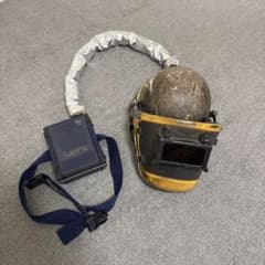YAMAMOTO 溶接面　送風マスク ヘルメット バッテリー 充電器付きのサムネイル