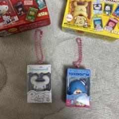 サンリオキャラクターズ　CHOCOBOX シークレット　タキシードサムのサムネイル