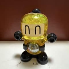 ボンバーマン フィギュア クリアイエローのサムネイル