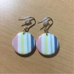 ピアスのサムネイル