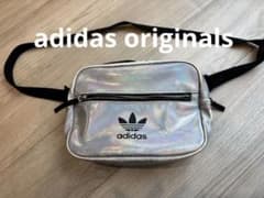 値下げadidasオリジナル バッグのサムネイル