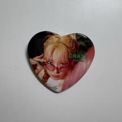 ルセラフィム サクラ 缶バッジ CRAZYのサムネイル