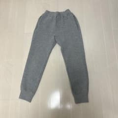 UNIQLO グレー スウェット140のサムネイル