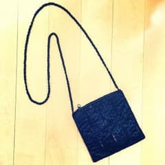 ★新品★ビーズ刺繍ポシェットのサムネイル